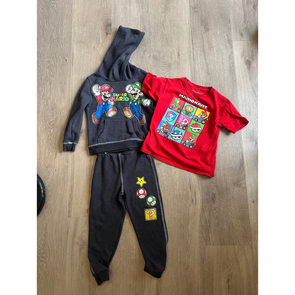 Boys Nintendo Mario 3pc Outfit Set Size 4T Hoodie, Tshirt & Sweatpants